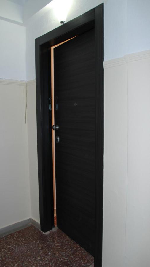 B Apartment
